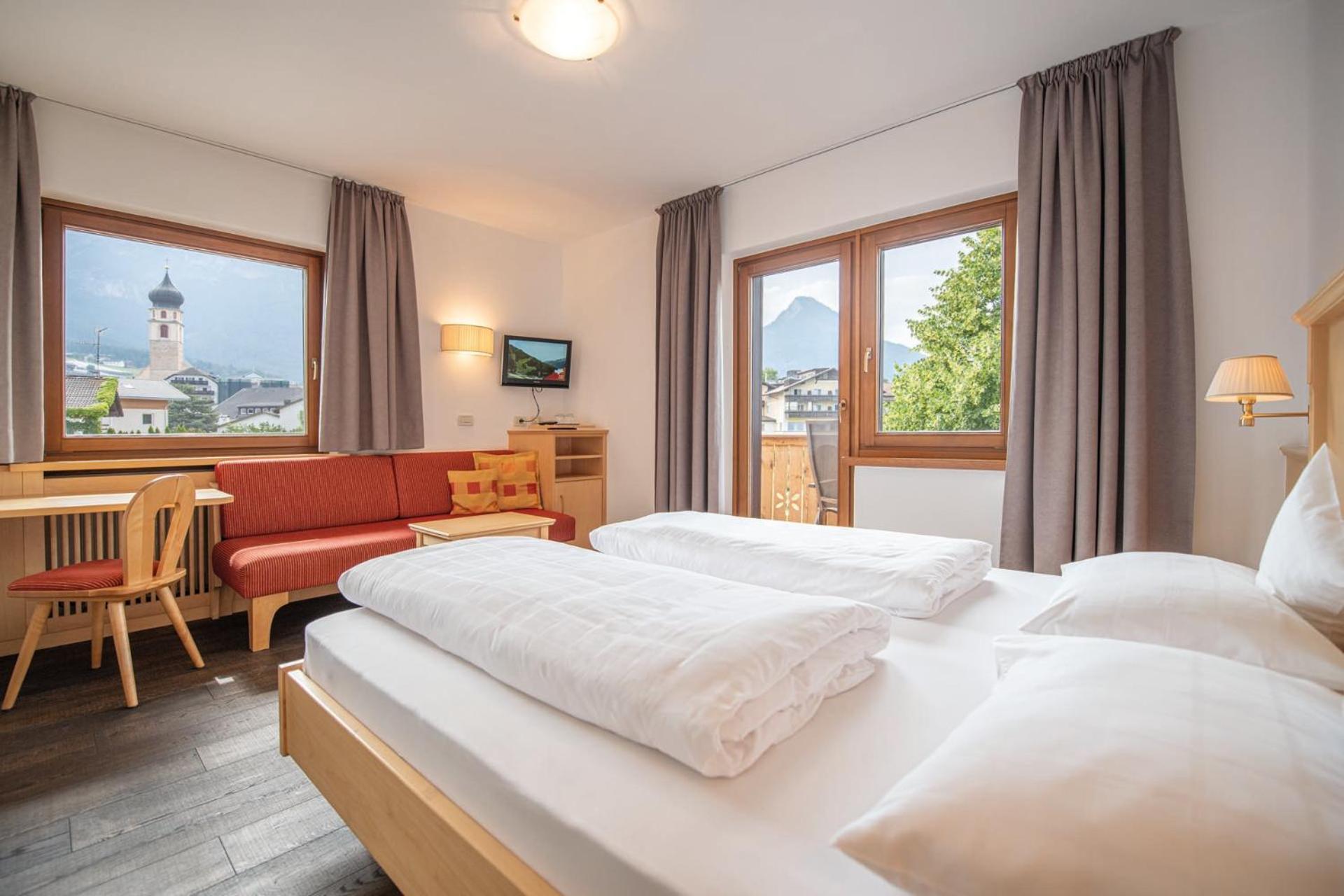 Hubertus Dolomites Aparthotel Fiè Екстериор снимка