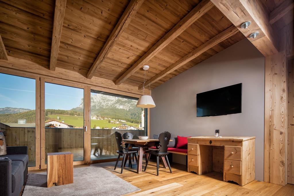 Hubertus Dolomites Aparthotel Fiè Екстериор снимка